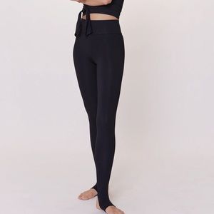 Live the Process Black Stirrup Ballet Legging - Small